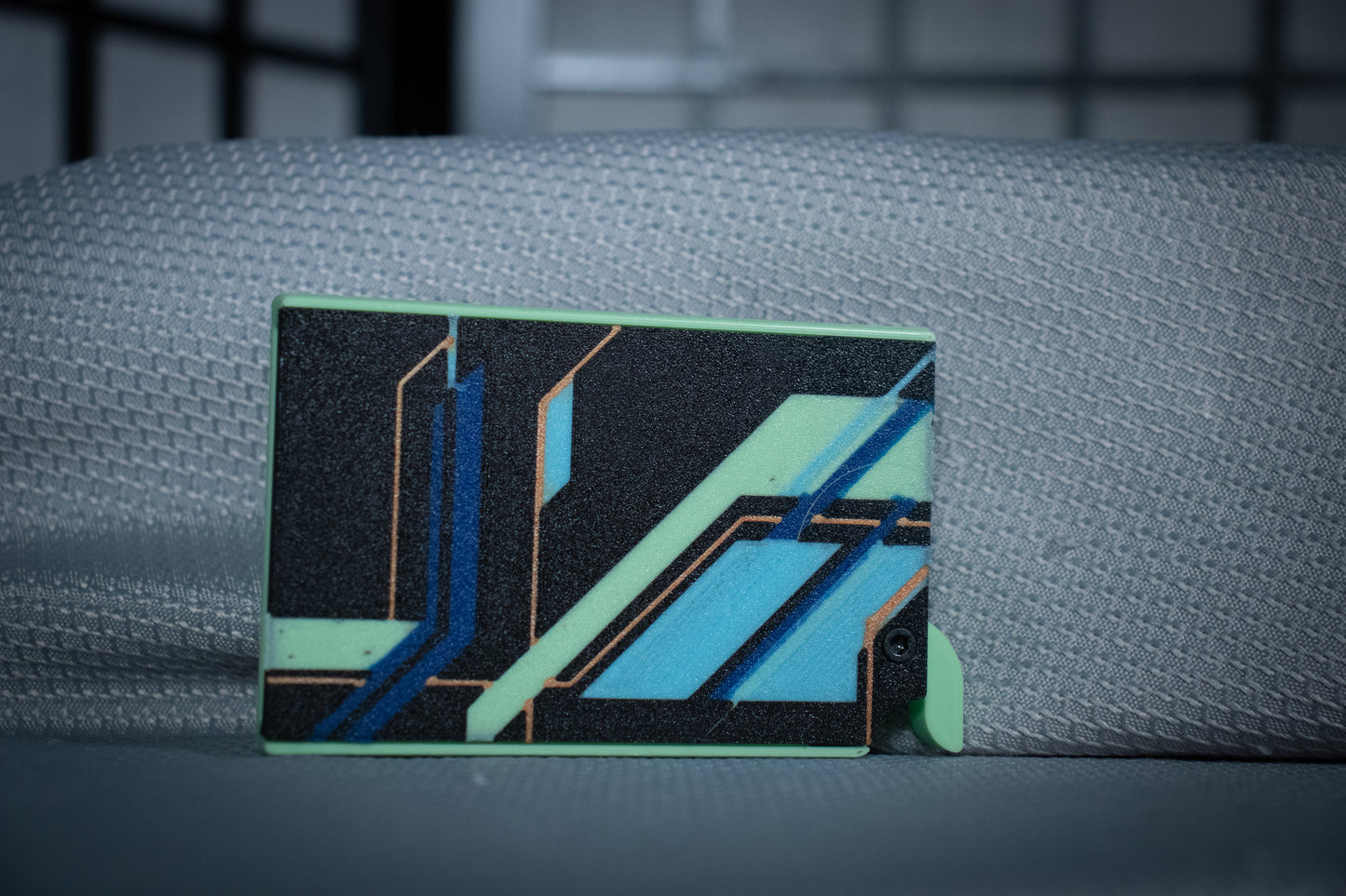 Modular Pop Up Credit Card Wallet - Geometric Label